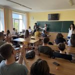 Ділимось знаннями із школярами