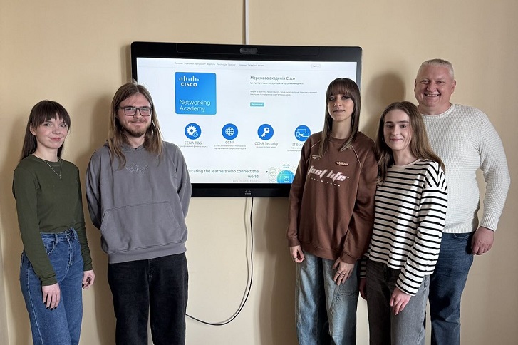 Студенти кафедри КБ в складі команди ТНТУ успішно виступили на регіональних змаганнях Сisco NetAcad Cup EMEA
